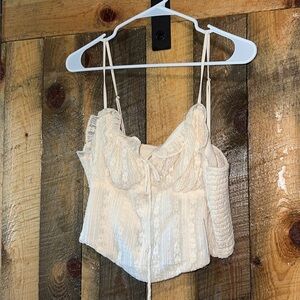 NWT Altar’d state Lacey crop